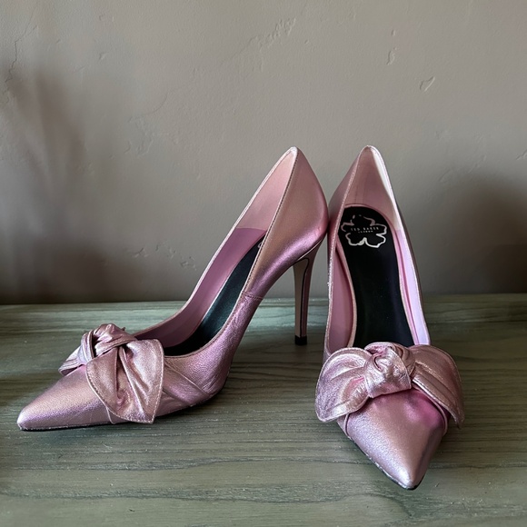 Ted Baker - Ryal Metallic Bow Court Pump - Picture 1 of 3